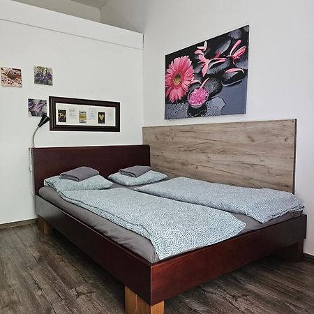 Beautiful Apartment Near The Centre Виена Екстериор снимка